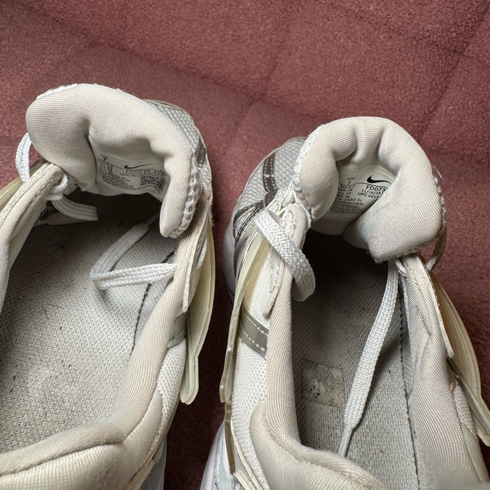 Nike Women's Metallic Silver and White Sneakers - Picture 4 of 5